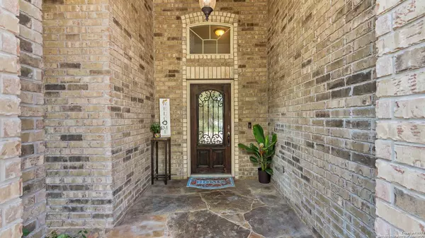 905 Easton Dr, San Marcos, TX 78666