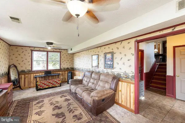 123 HUNTCREST CIR, Winchester, VA 22602