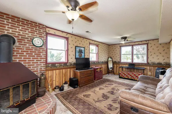 123 HUNTCREST CIR, Winchester, VA 22602