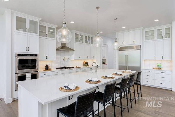 1117 N Morehouse Ave, Eagle, ID 83616