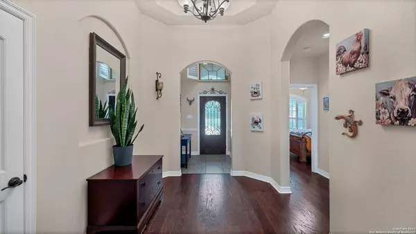 905 Easton Dr, San Marcos, TX 78666