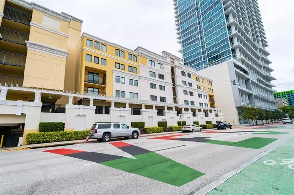 151 E WASHINGTON ST #325, Orlando, FL 32801