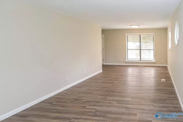 237 High Road, Madison, AL 35758