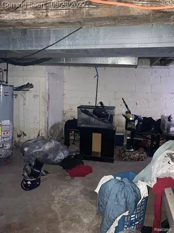 2439 HIGHLAND Street, Detroit, MI 48206