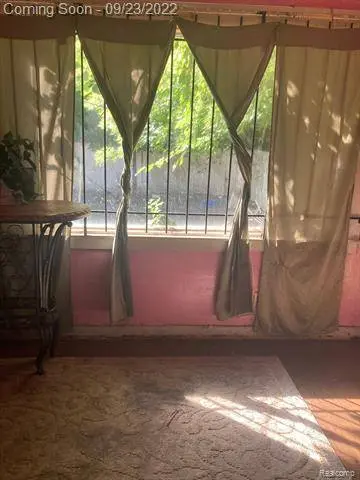 2439 HIGHLAND Street, Detroit, MI 48206