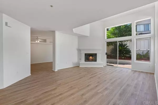 1827 Key Largo RD, Vista, CA 92081