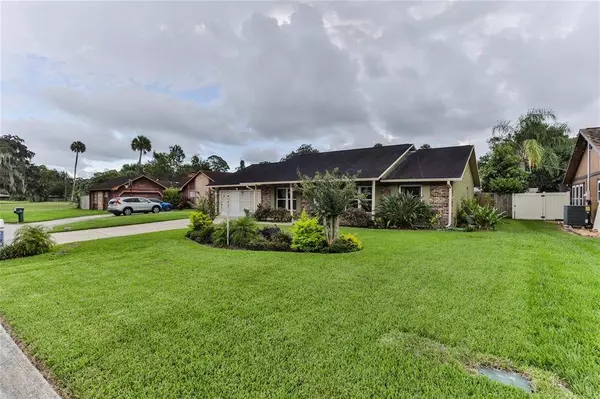 627 CHEROKEE LN, Holly Hill, FL 32117