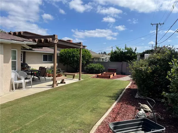 9700 Starling Ave, Fountain Valley, CA 92708