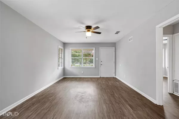 6002 Fairfield Avenue, Shreveport, LA 71106