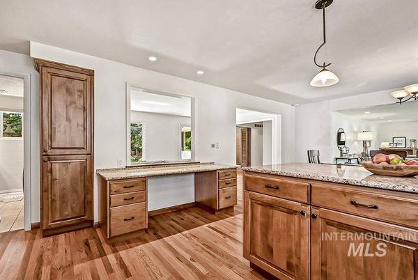 1113 W Ranch Rd, Boise, ID 83702