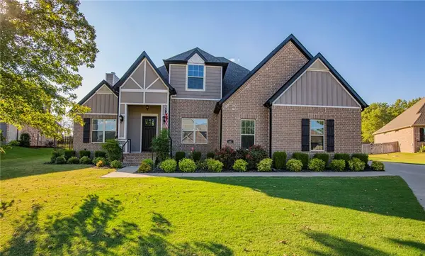 407 Cascade Lane, Cave Springs, AR 72718