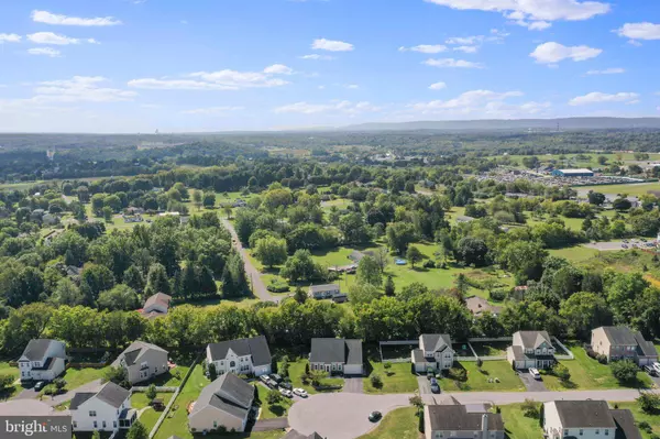 672 BASHORE DR, Martinsburg, WV 25404