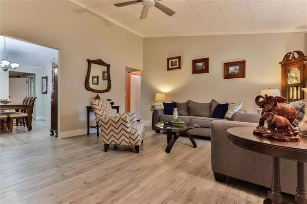 627 CHEROKEE LN, Holly Hill, FL 32117