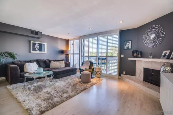 2419 La Costa #A, Carlsbad, CA 92009