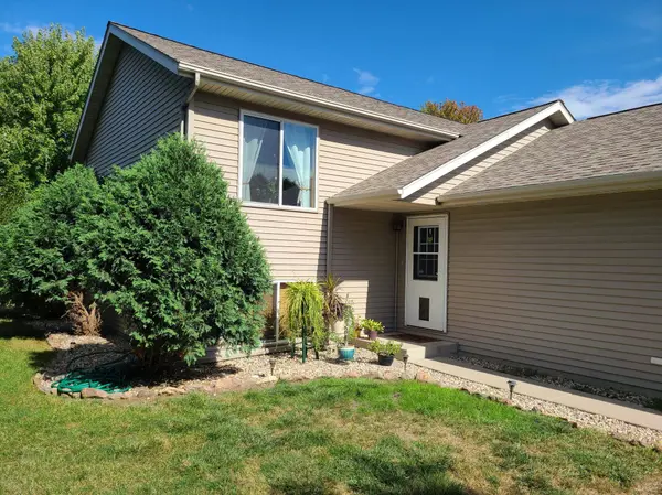 119 Barony RD, Le Sueur, MN 56058