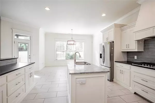 407 Cascade Lane, Cave Springs, AR 72718