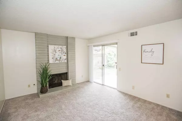 5664 Gearny DR, Sacramento, CA 95823