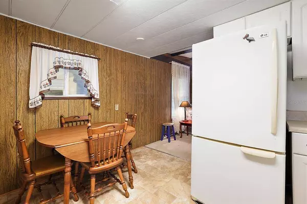 126 SHADOW WOODS LN S, Eustis, FL 32726