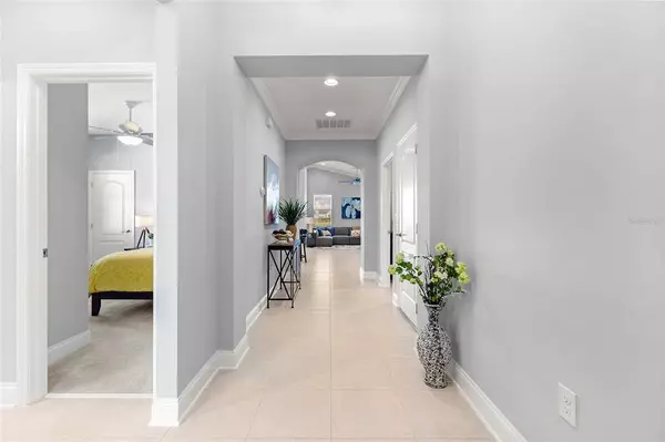 17166 HICKORY WIND DR, Clermont, FL 34711