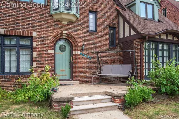 17522 WILDEMERE Street, Detroit, MI 48221