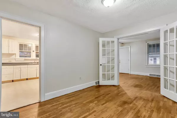 240 SHORT ST, Front Royal, VA 22630