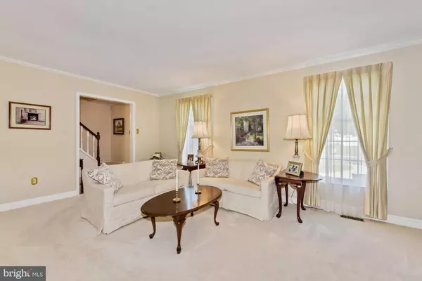 507 PERRY DR, Mount Laurel, NJ 08054