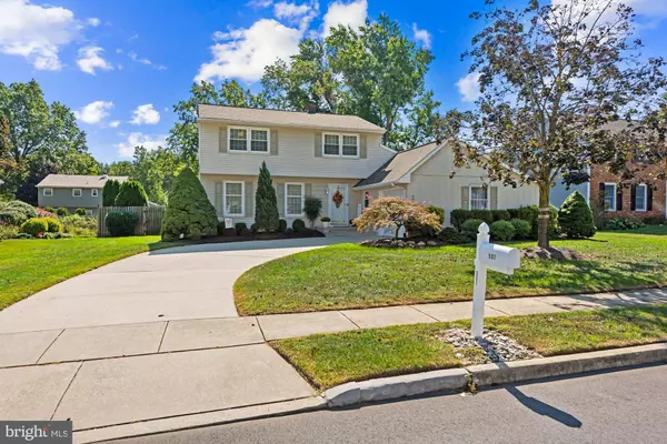 507 PERRY DR, Mount Laurel, NJ 08054