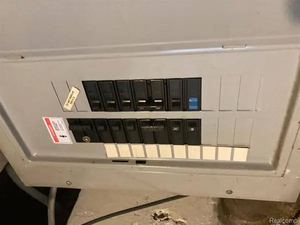 12704 ROBSON Street, Detroit, MI 48227