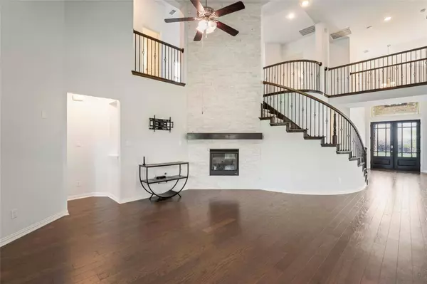 241 Pond Mills Road, Waxahachie, TX 75165