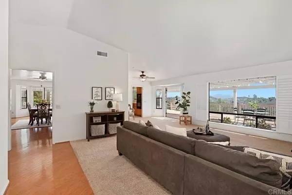 25206 Jesmond Dene Heights PL, Escondido, CA 92026