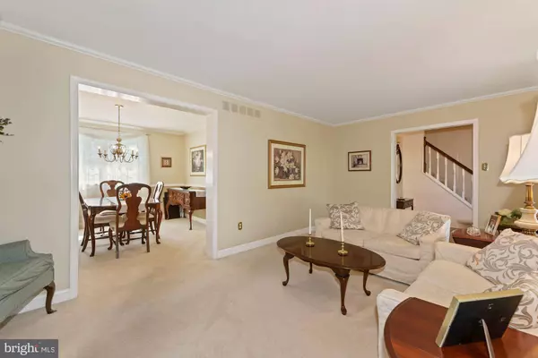 507 PERRY DR, Mount Laurel, NJ 08054