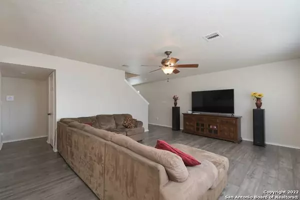 8755 Sunview Park, San Antonio, TX 78224