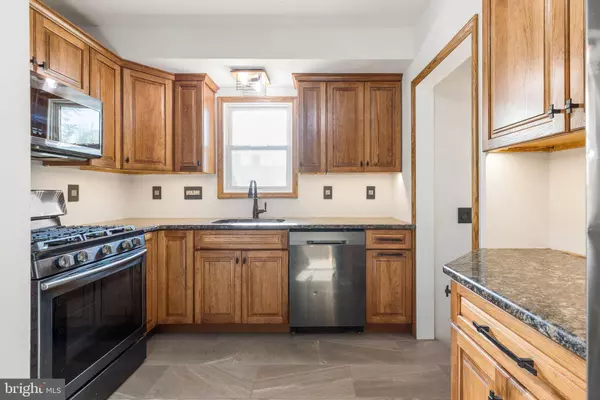 806 HARVEY RD, Claymont, DE 19703