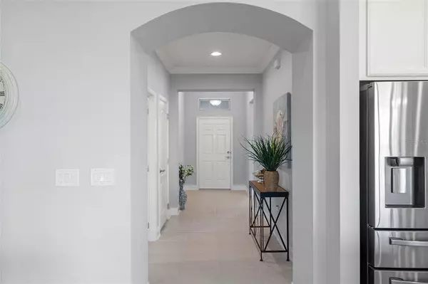 17166 HICKORY WIND DR, Clermont, FL 34711