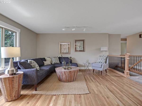 11630 SW TIMBERLINE DR, Beaverton, OR 97008