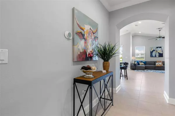 17166 HICKORY WIND DR, Clermont, FL 34711