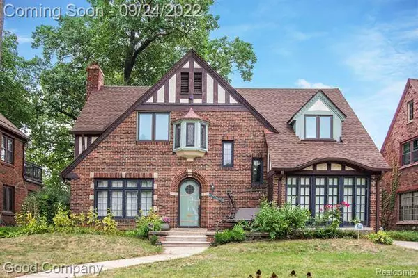 17522 WILDEMERE Street, Detroit, MI 48221