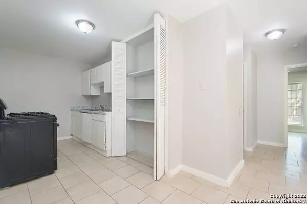 5511 LITTLE CREEK ST, San Antonio, TX 78242-2710