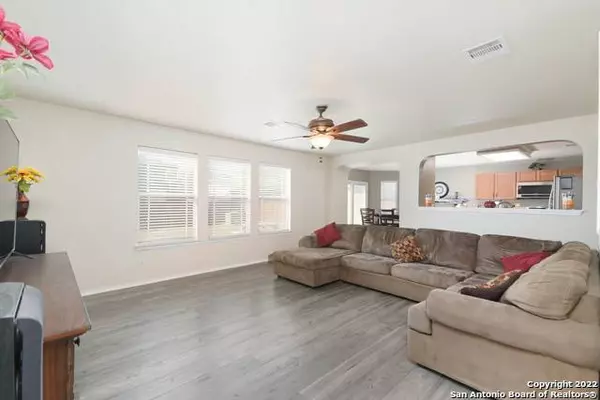 8755 Sunview Park, San Antonio, TX 78224