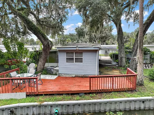 126 SHADOW WOODS LN S, Eustis, FL 32726