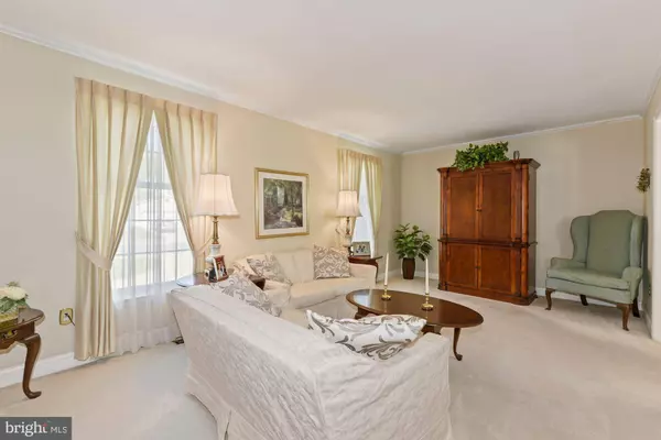 507 PERRY DR, Mount Laurel, NJ 08054