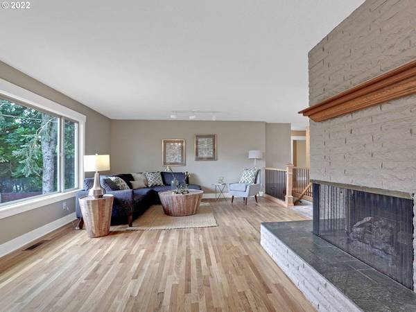 11630 SW TIMBERLINE DR, Beaverton, OR 97008
