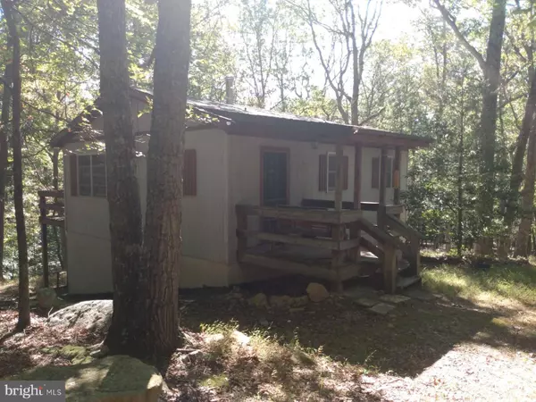 183 POLISH LN, Great Cacapon, WV 25422