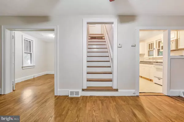 240 SHORT ST, Front Royal, VA 22630