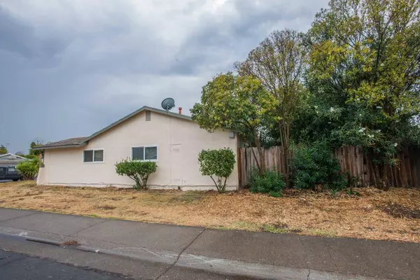 5664 Gearny DR, Sacramento, CA 95823