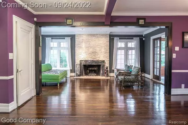 17522 WILDEMERE Street, Detroit, MI 48221