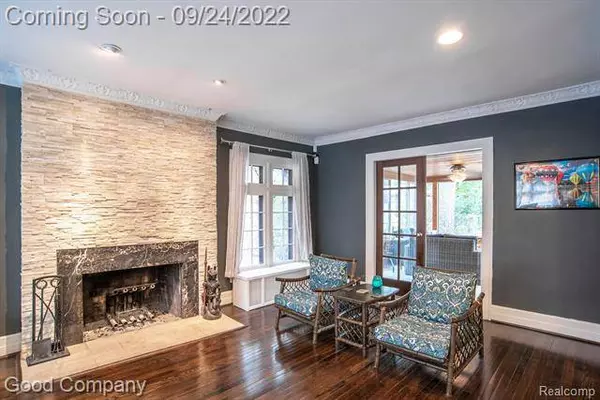 17522 WILDEMERE Street, Detroit, MI 48221