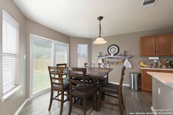 8755 Sunview Park, San Antonio, TX 78224