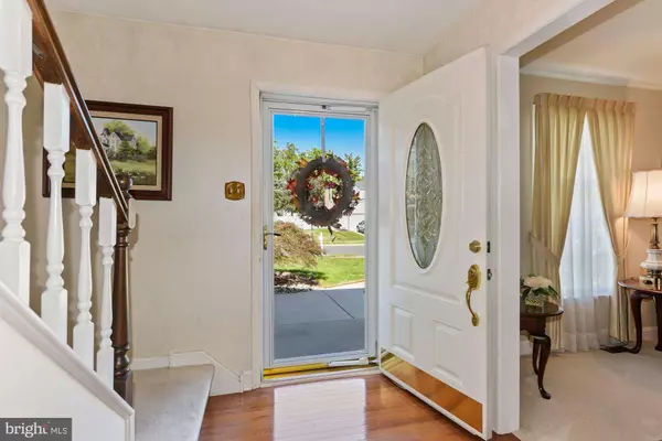 507 PERRY DR, Mount Laurel, NJ 08054