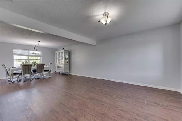 2410 Monarchy LN, Greenwood, IN 46143